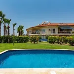 Sunset Beach Club Aqua Lettings Starfish 4 Βίλα